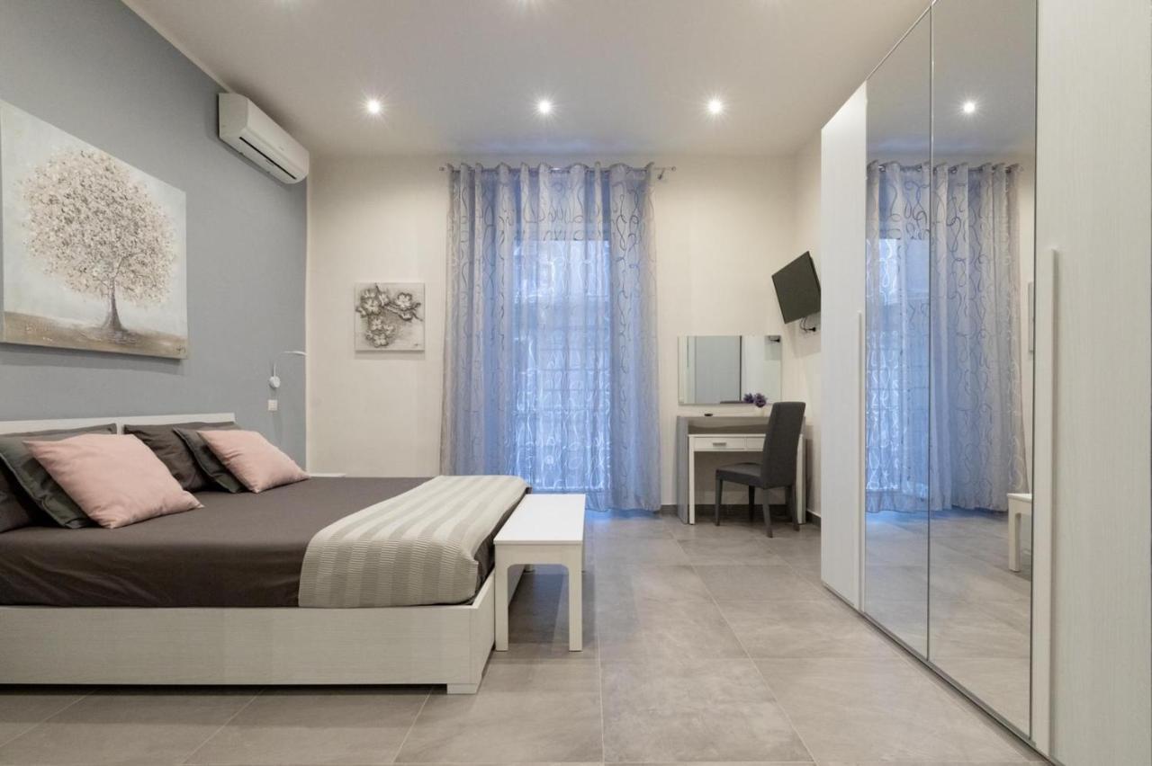 Dante Square Appartement Napels Buitenkant foto