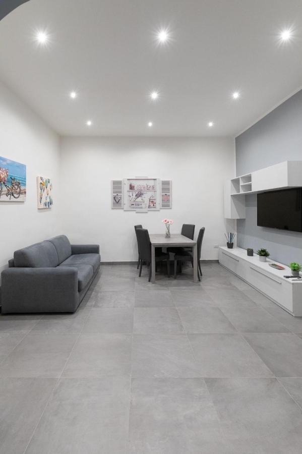 Dante Square Appartement Napels Buitenkant foto